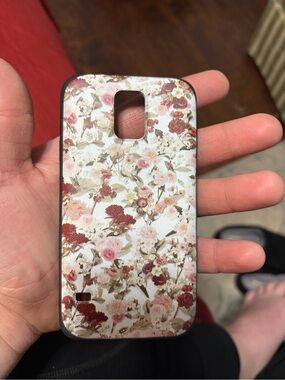 Floral Pink & Cream Protective Phone Case - Elegant Garden Design for Samsung S5